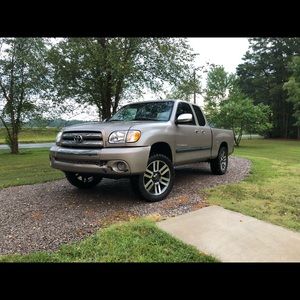 Meet your Posher, Avery